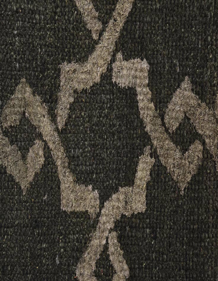 Detail image of  8' x 9' 9  Hand Knotted Luna Rug