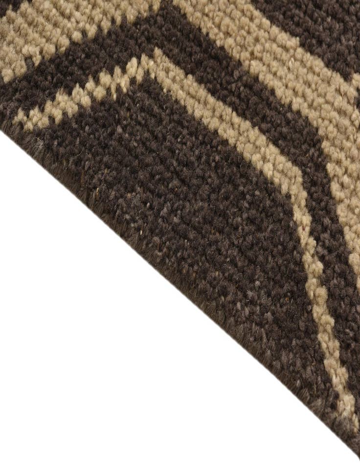 Detail image of  9' x 11' 10  Hand Knotted Luna Wool Rug