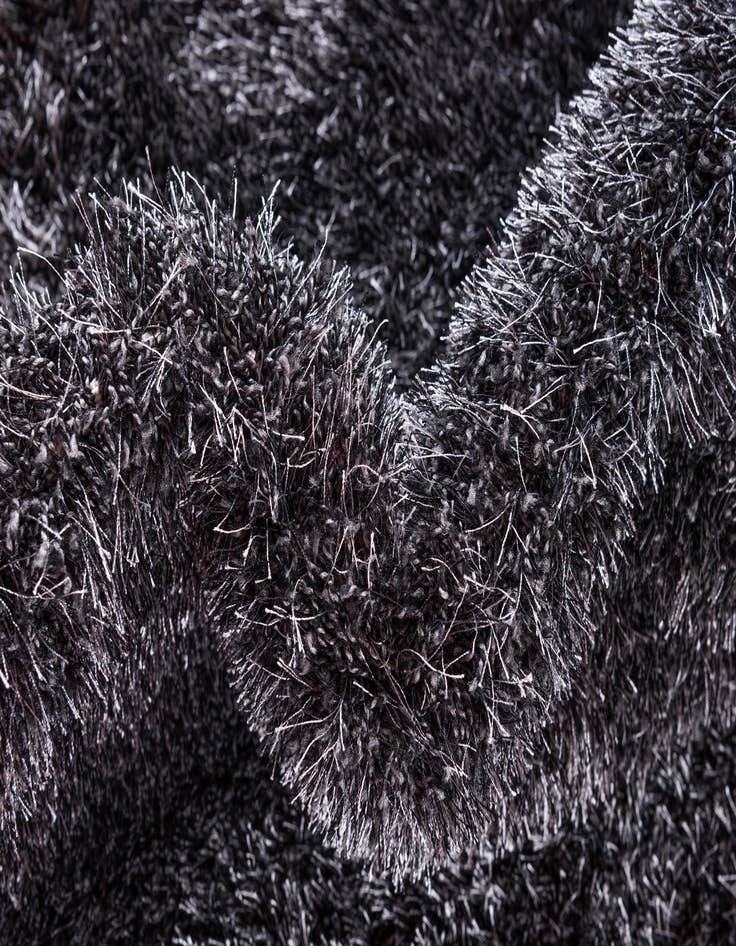 Detail image of  6' x 9' Luxury Solid Shag Rug