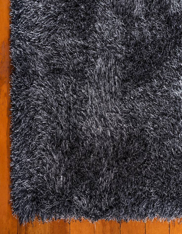 Detail image of  6' x 9' Luxury Solid Shag Rug