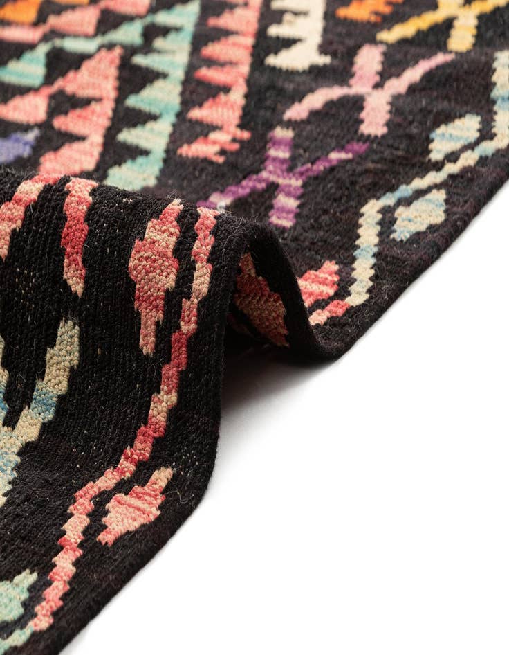 Detail image of  6' 10 x 9' 3  Hand Knotted Marok Kilim Rug