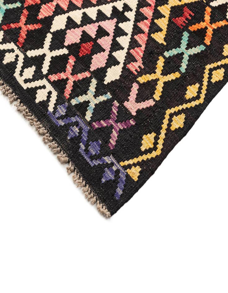 Detail image of  6' 10 x 9' 3  Hand Knotted Marok Kilim Rug