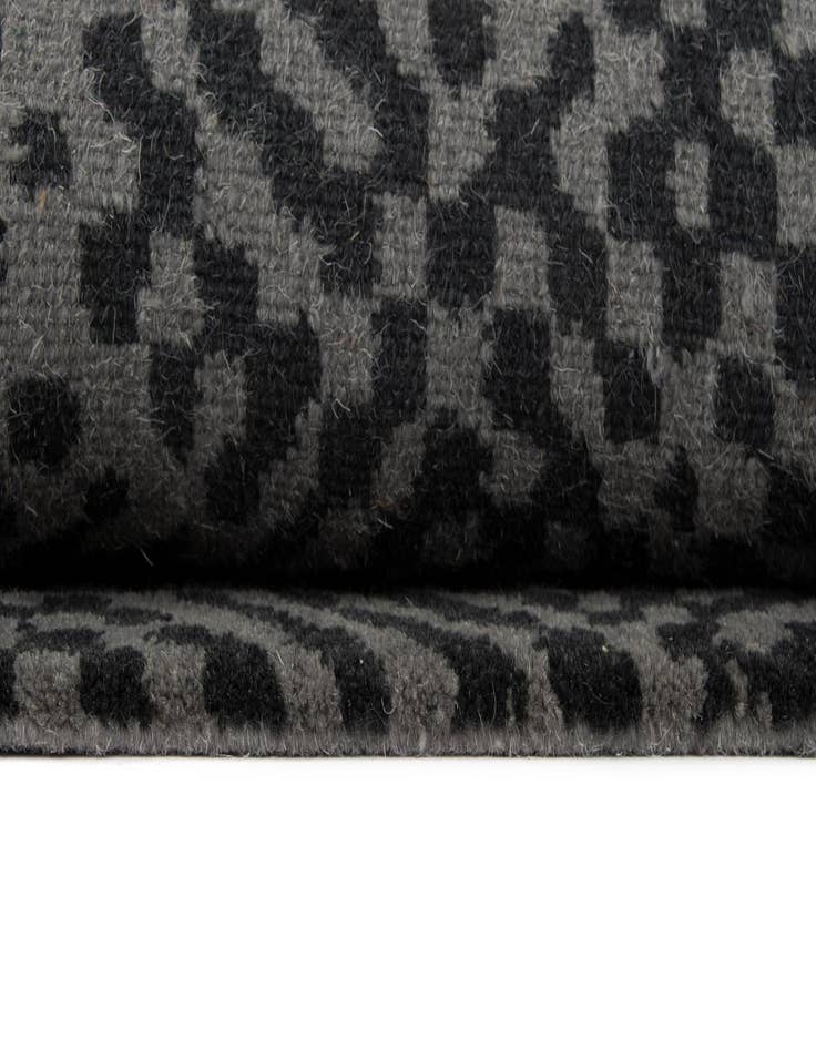 Detail image of  7' 7 x 10'  Hand Knotted Modern Himalaya Wool Rug