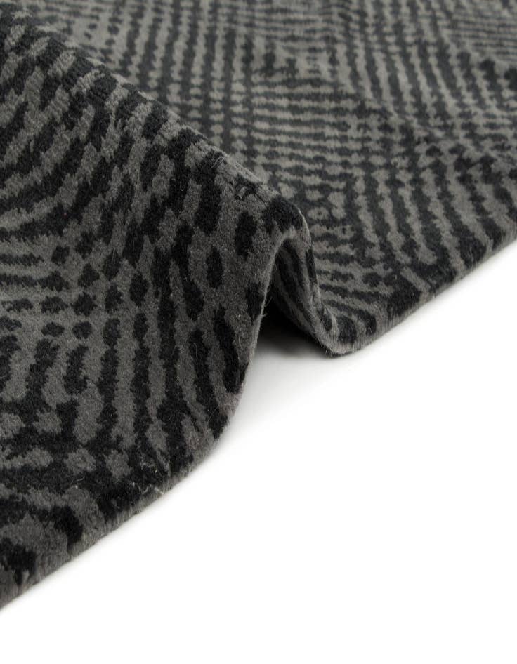 Detail image of  7' 7 x 10'  Hand Knotted Modern Himalaya Wool Rug