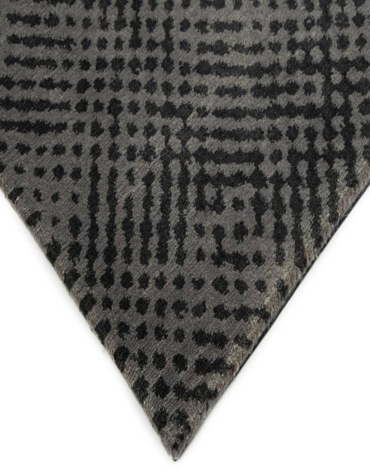 Detail image of  7' 7 x 10'  Hand Knotted Modern Himalaya Wool Rug