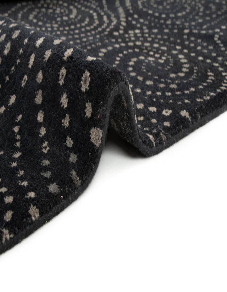 Detail image of  8' 1 x 9' 8  Hand Knotted Modern Manshu Wool Rug