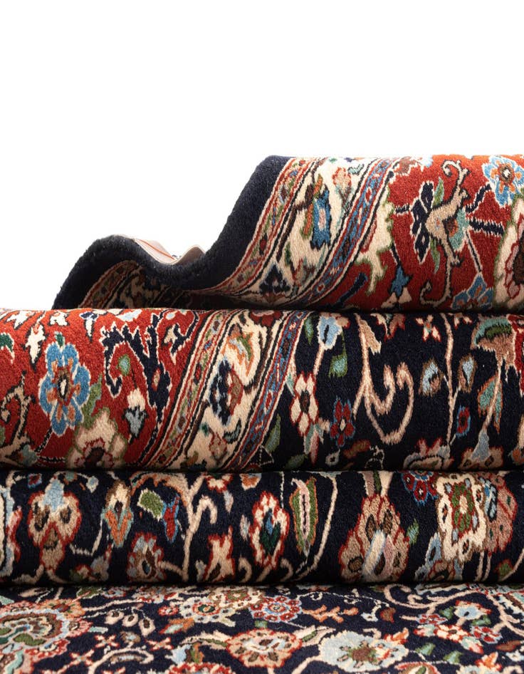 Detail image of  6' 8 x 9' 6 Mood Wool Rug