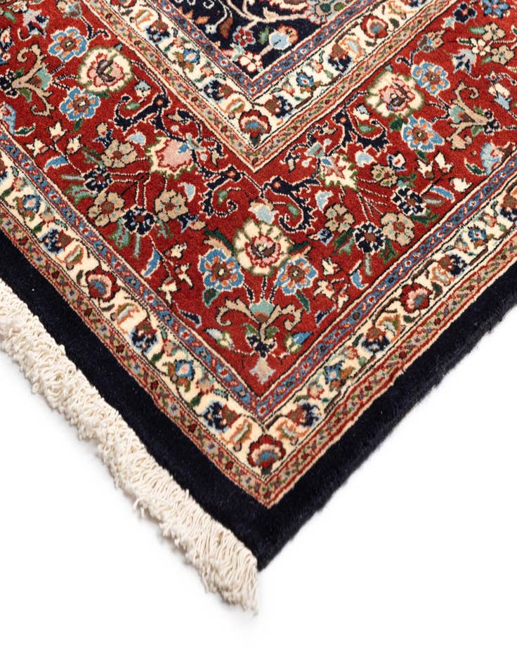 Detail image of  6' 8 x 9' 6 Mood Wool Rug