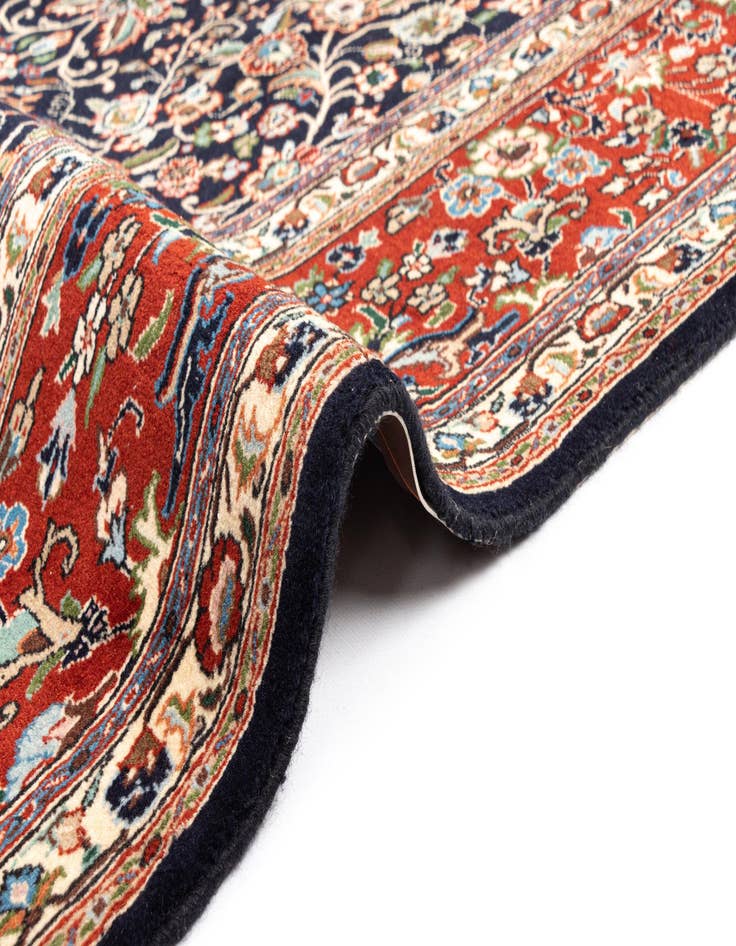 Detail image of  6' 8 x 9' 6 Mood Wool Rug