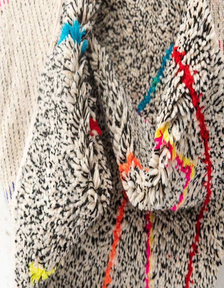 Detail image of  5' x 6' 7  Hand Knotted Moroccan Wool Rug