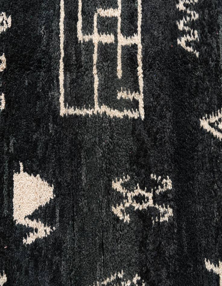 Detail image of  5' 2 x 8' 3  Hand Knotted Moroccan Wool Rug