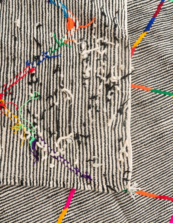 Detail image of  4' 10 x 8'  Hand Knotted Moroccan Wool Rug