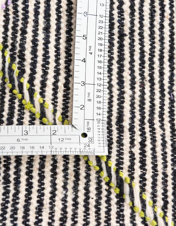 Detail image of  5' x 9' 2  Hand Knotted Moroccan Wool Rug