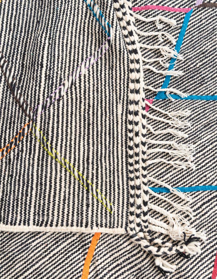 Detail image of  5' x 9' 2  Hand Knotted Moroccan Wool Rug