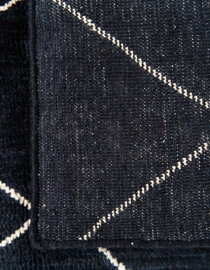 Detail image of  5' 6 x 7' 7  Hand Knotted Moroccan Wool Rug