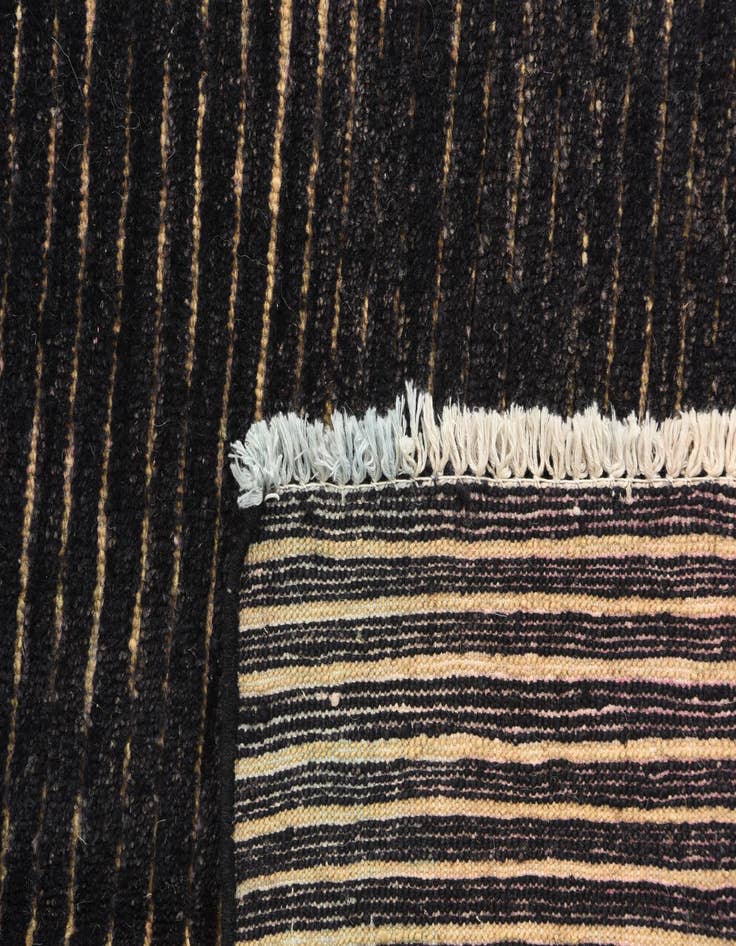 Detail image of  5' x 6' 6  Hand Knotted Moroccan Wool Rug