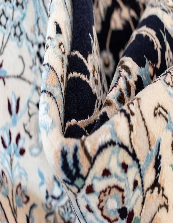 Detail image of  6' 9 x 10' 2 Nain Rug