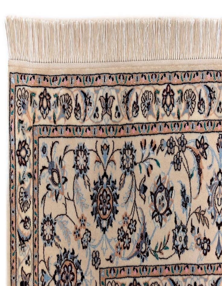 Detail image of  6' 11 x 10' 9 Nain Rug