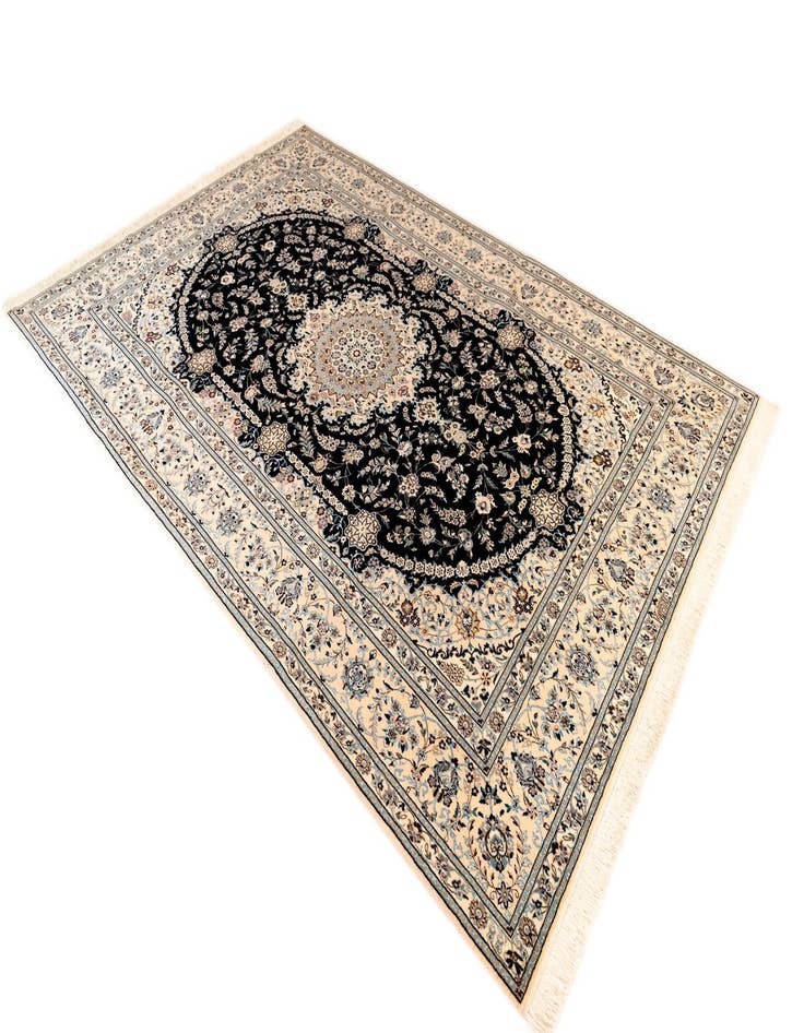 Detail image of  6' 11 x 10' 3 Nain Rug