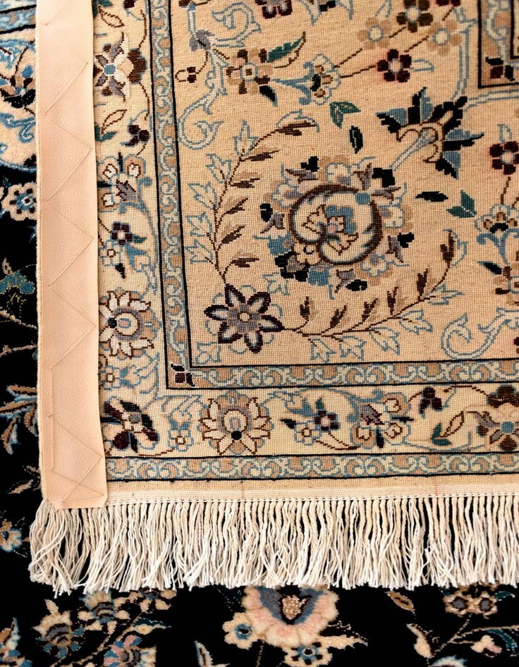 Detail image of  6' 11 x 10' 3 Nain Rug
