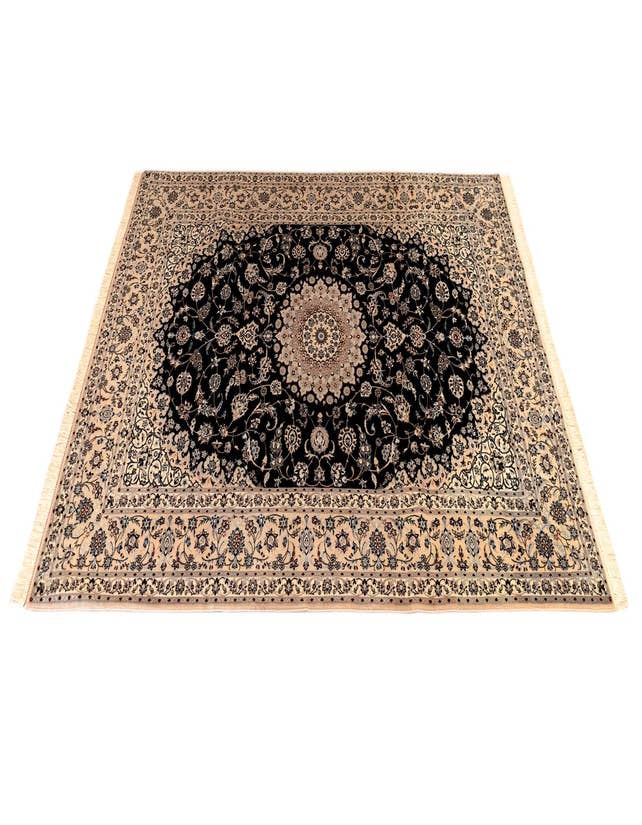 Detail image of  6' 11 x 10' 2 Nain Rug