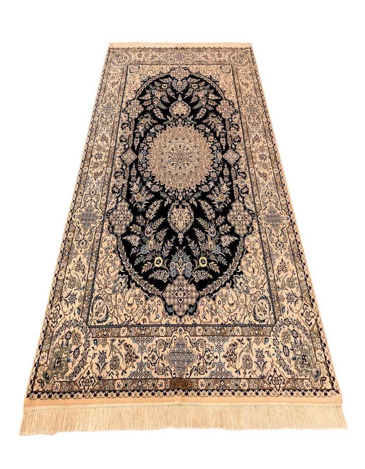 Detail image of  5' x 7' 10 Nain Rug