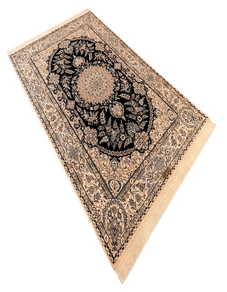 Detail image of  5' x 7' 10 Nain Rug