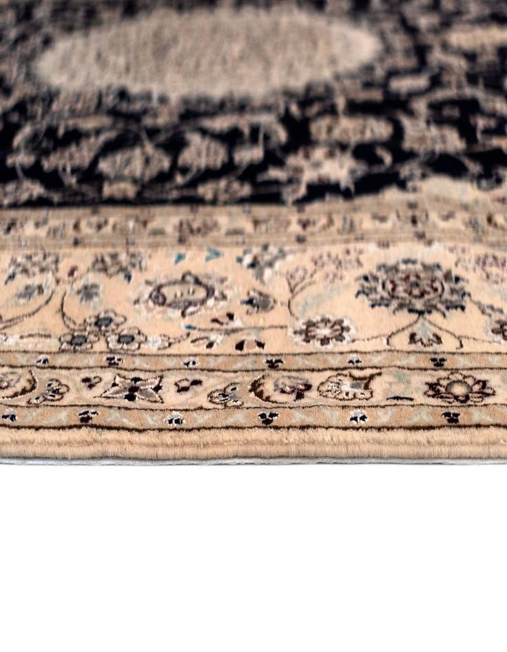 Detail image of  6' 10 x 9' 10 Nain Rug