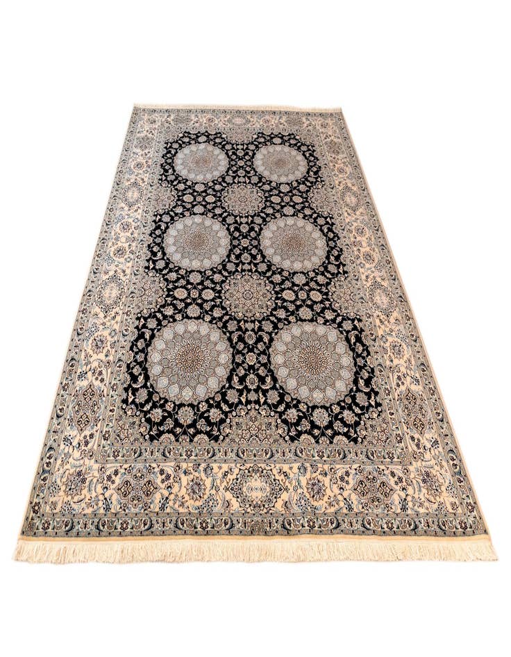 Detail image of  6' 11 x 10' 2 Nain Rug