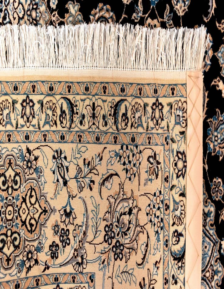 Detail image of  6' 11 x 10' 2 Nain Rug