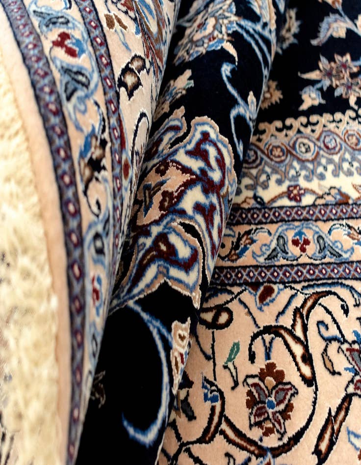 Detail image of  4' x 7' 7 Nain Rug