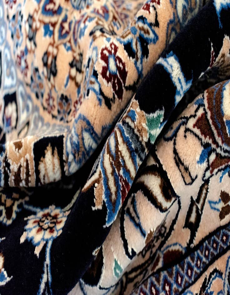 Detail image of  4' x 7' 7 Nain Rug
