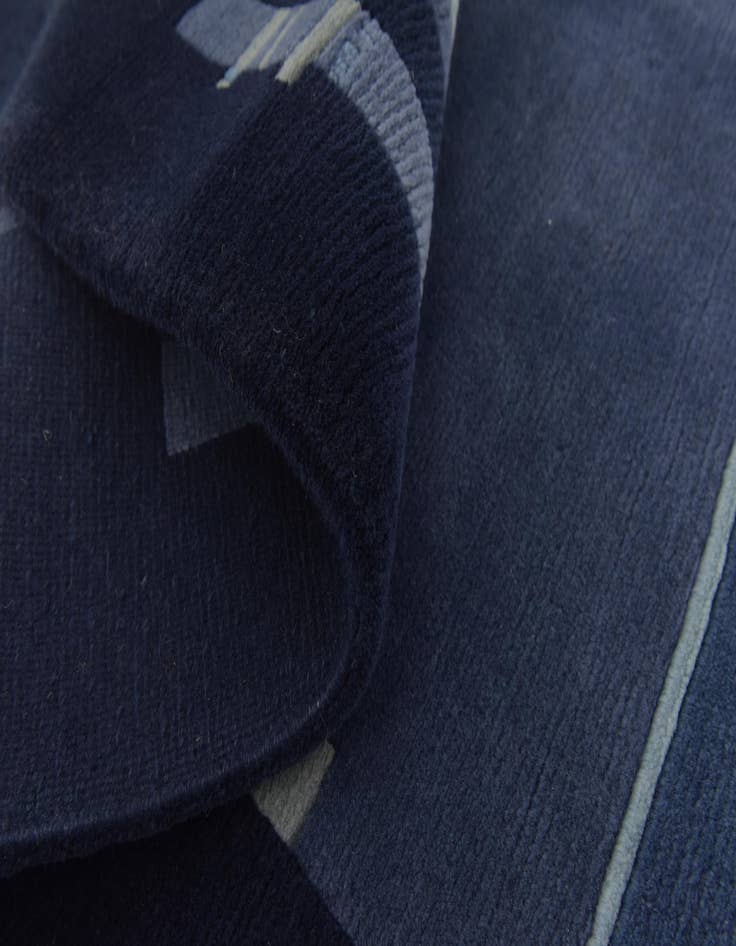 Detail image of  5' x 6' 8  Hand Knotted Nepal Wool Rug