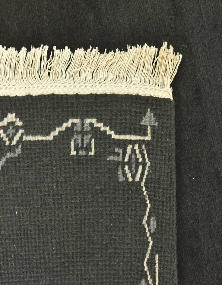 Detail image of  4' 8 x 6' 6  Hand Knotted Nepal Wool Rug