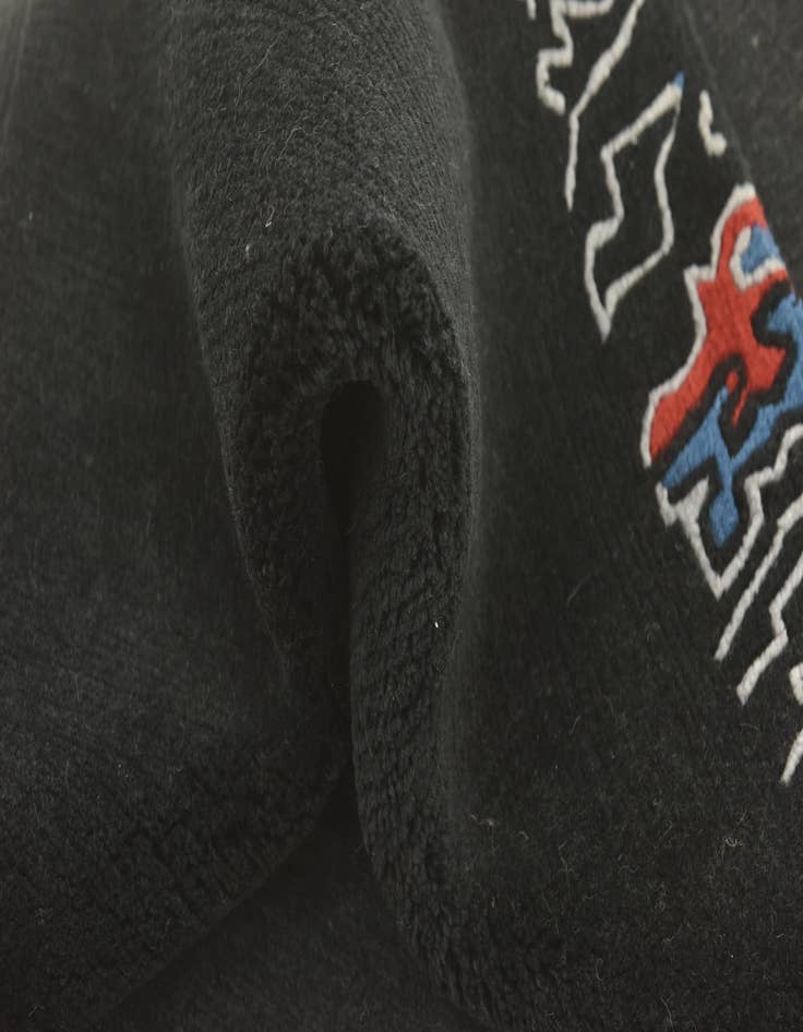 Detail image of  4' 7 x 6' 6  Hand Knotted Nepal Wool Rug