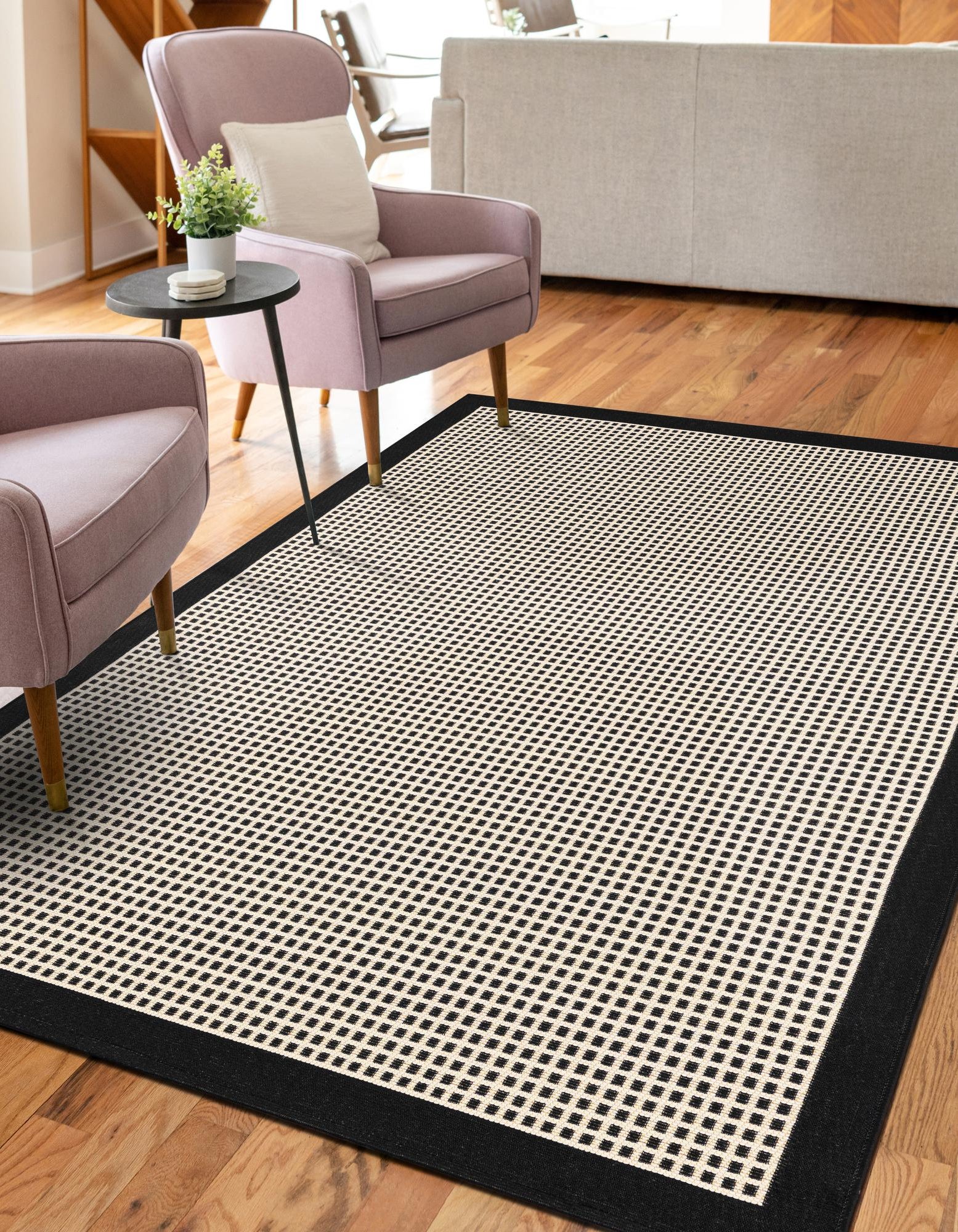 Black 4' x 6' Border Indoor / Outdoor Rug | Rugs.com