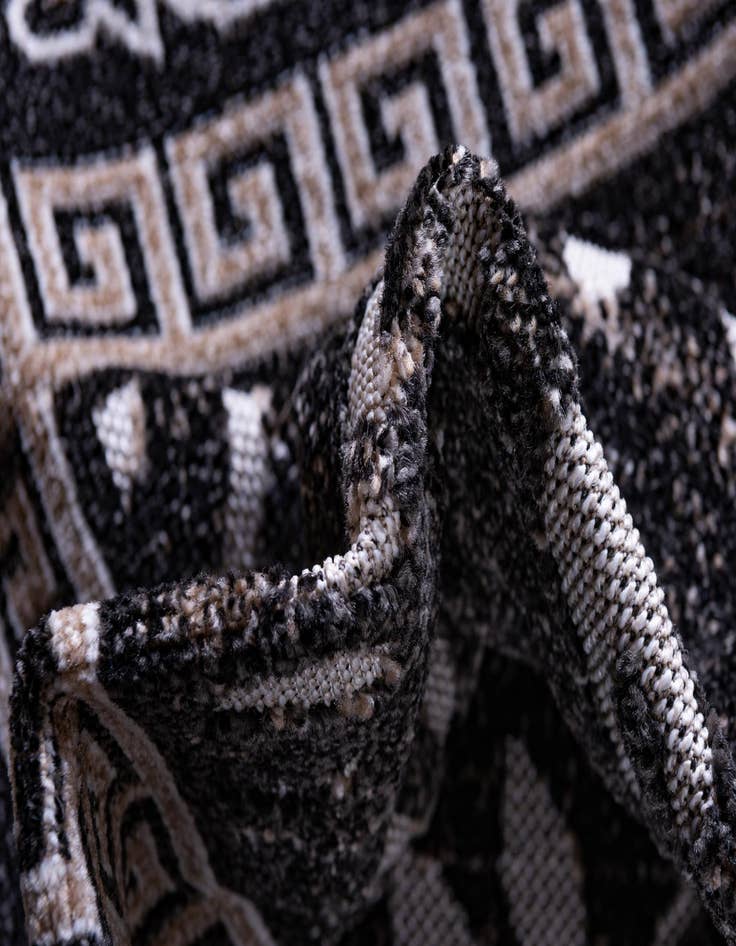 Detail image of 7' x 10' Washable Botanical Indoor / Outdoor Rug