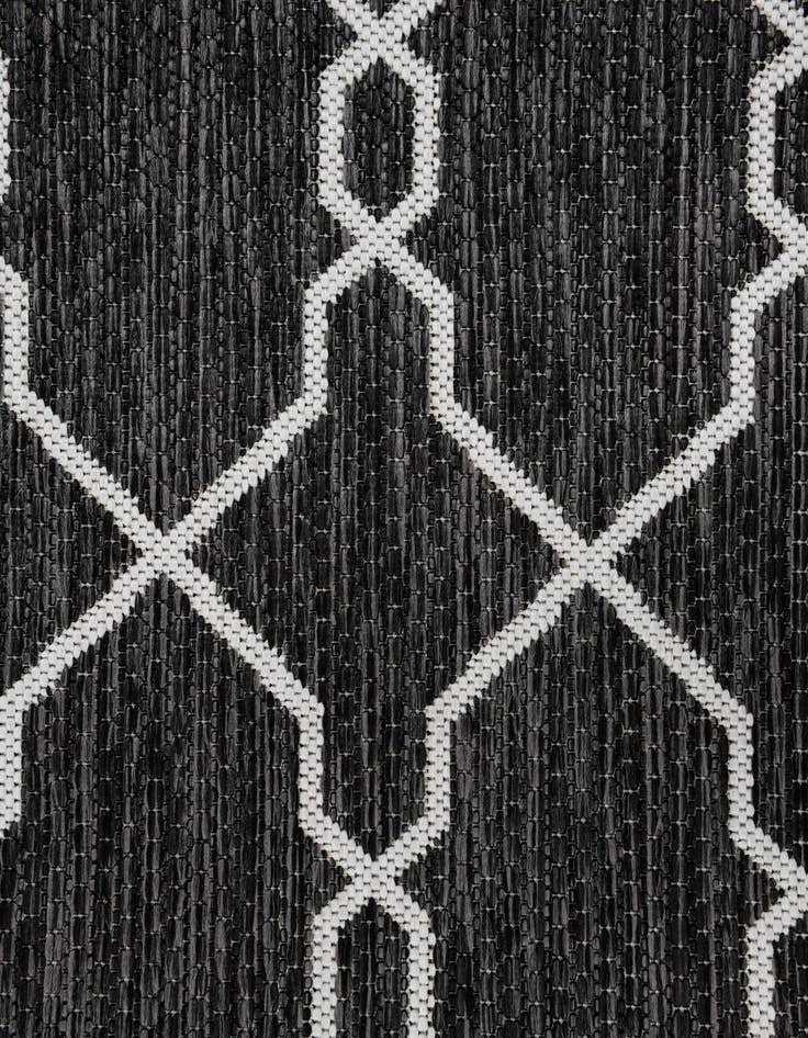 Detail image of  2' 3 x 3'  Washable Lattice Indoor / Outdoor Rug
