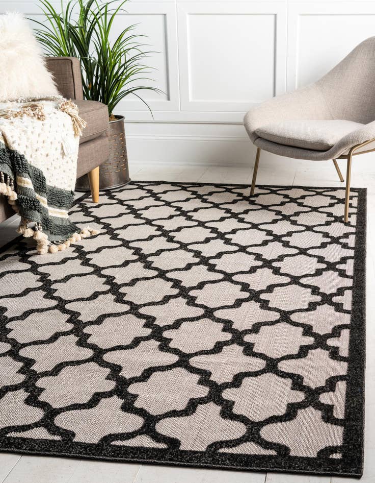 Detail image of  9' x 12' 2  Washable Lattice Indoor / Outdoor Rug