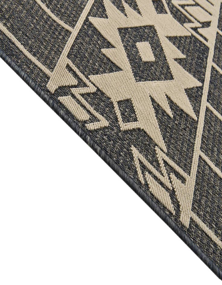 Detail image of  5' 3 x 7' 9  Washable Modern Indoor / Outdoor Rug