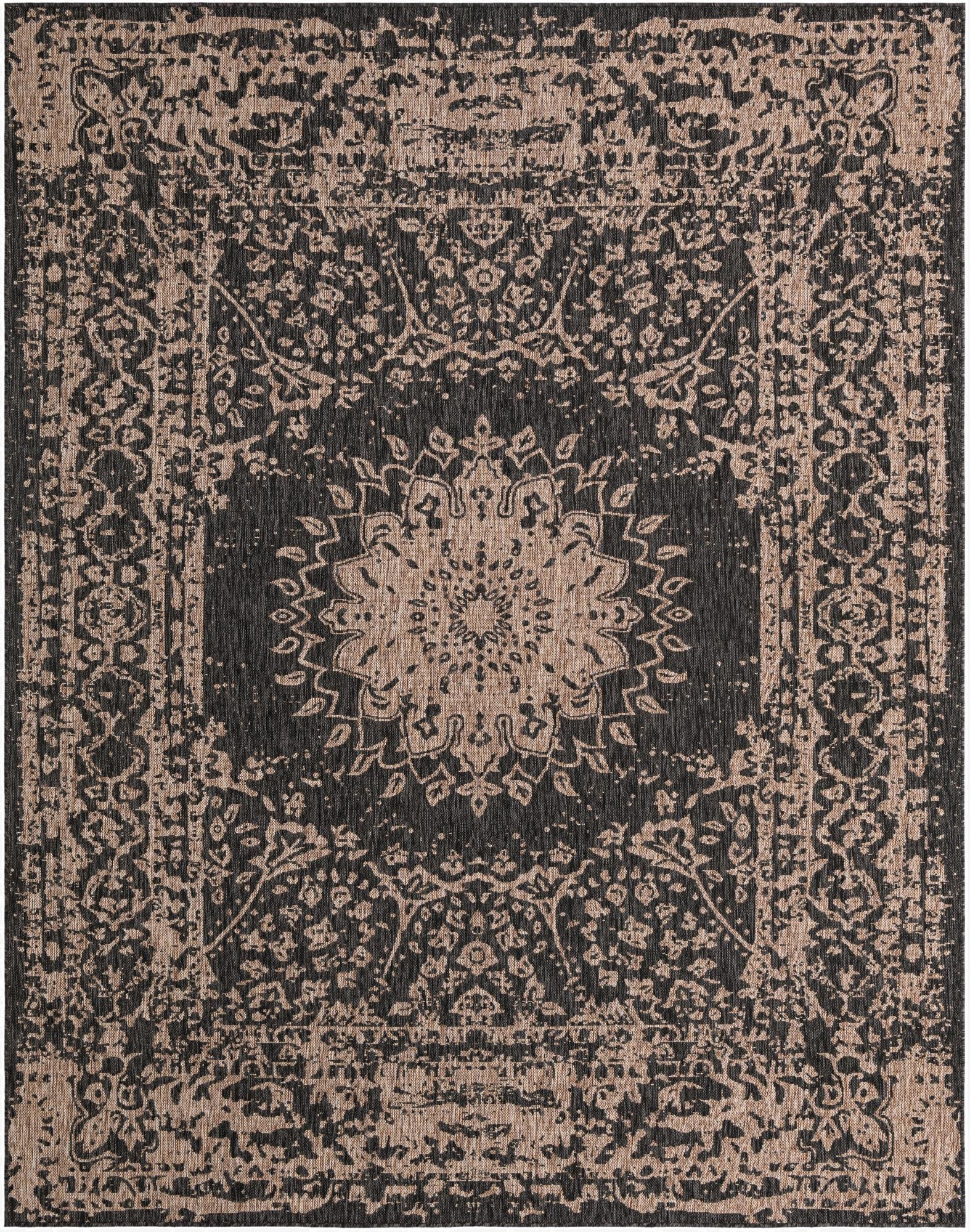  7' 10 x 10'  Washable Traditional Indoor / Outdoor Rug