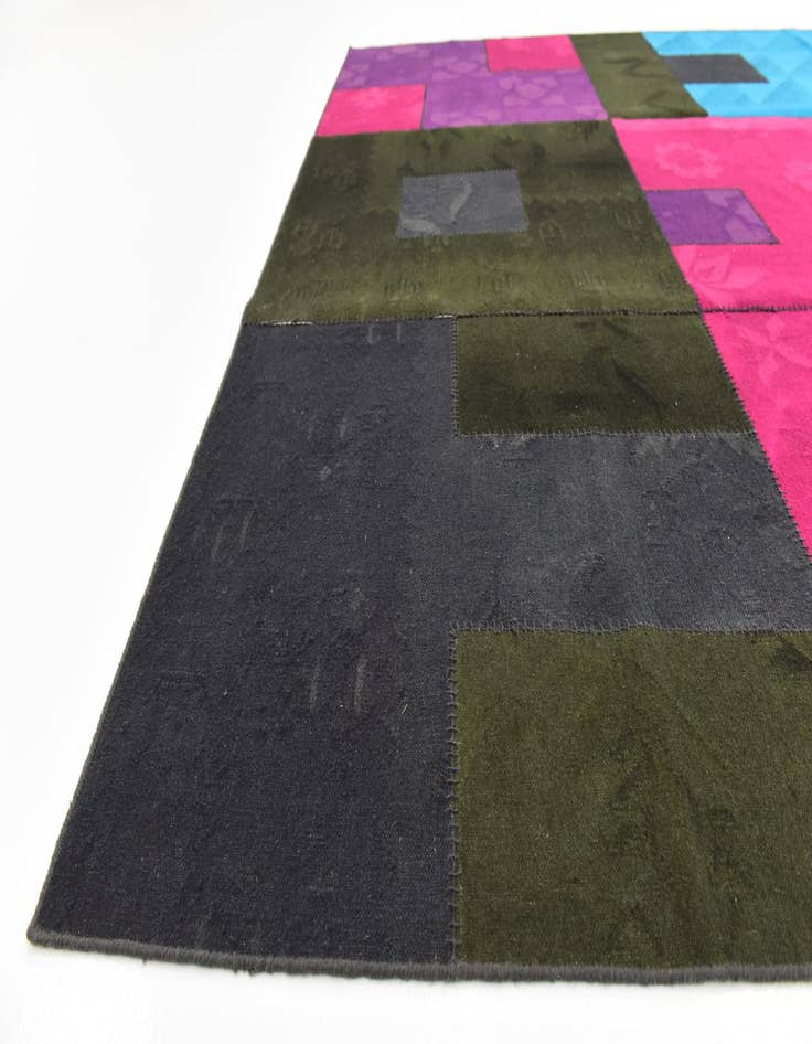 Detail image of  7' 3 x 10'  Hand Woven Patchwork Wool Rug