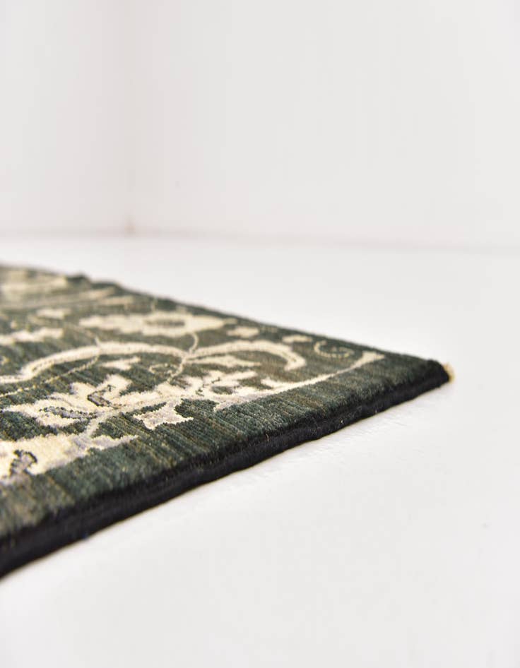 Detail image of  6' 7 x 9' 6  Hand Knotted Peshawar Ziegler Oriental Rug