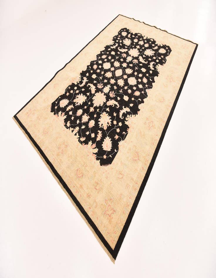 Detail image of  6' 9 x 9' 9  Hand Knotted Peshawar Ziegler Rug