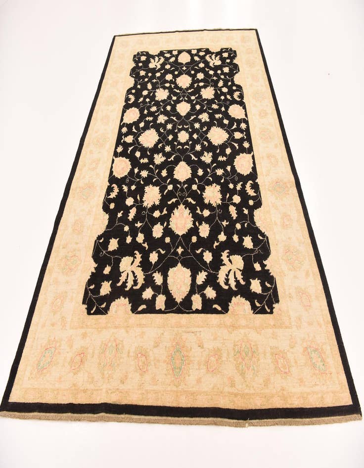 Detail image of  6' 9 x 10'  Hand Knotted Peshawar Ziegler Rug