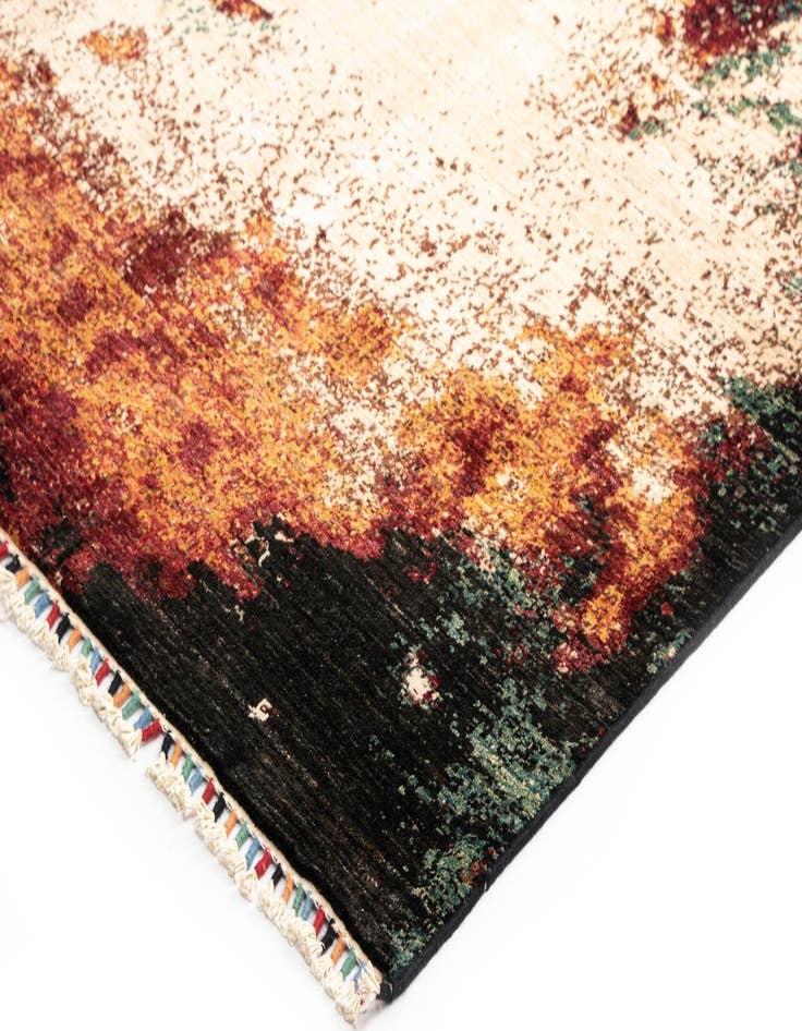 Detail image of  7' 10 x 9' 10 Rubin Wool Rug