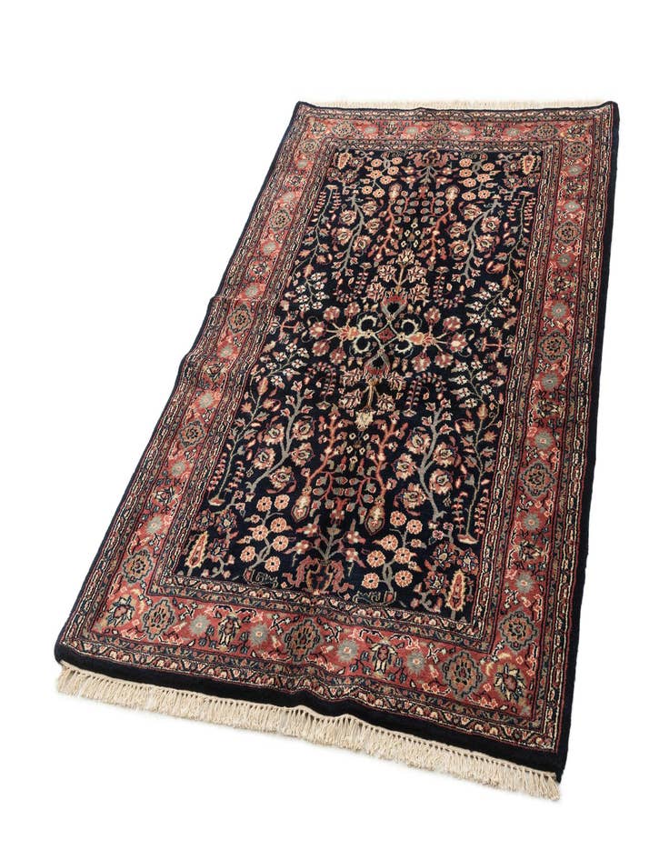 Detail image of  4' 7 x 6' 9  Hand Knotted Sarough Wool Rug