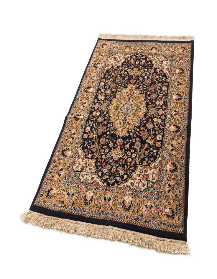 Detail image of  4' 4 x 6' 5  Hand Knotted Sarough Oriental Wool Rug