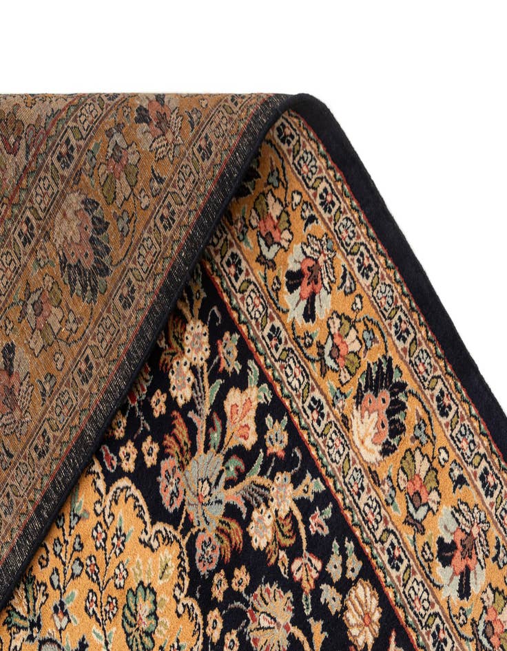 Detail image of  4' 4 x 6' 5  Hand Knotted Sarough Oriental Wool Rug