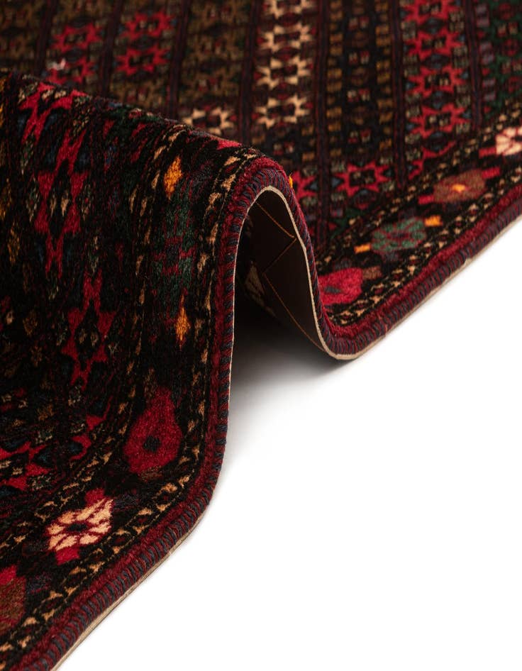 Detail image of  3' 1 x 4' 3 Sirdjan Rug